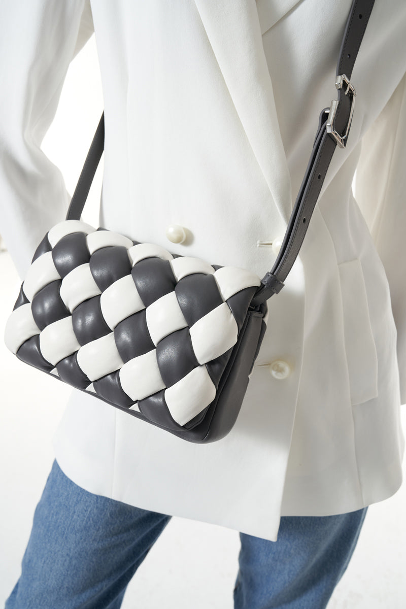 White / Black JW PEI Maze Women's Crossbody Bags | JE5487106